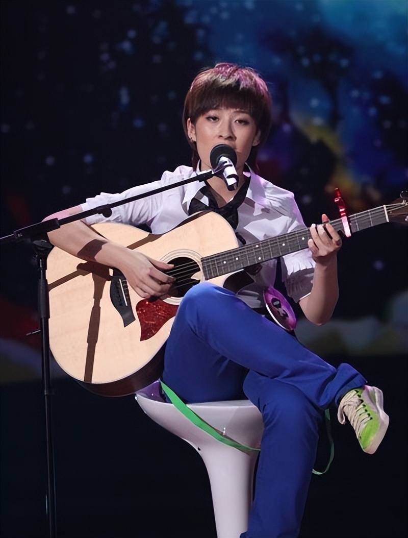 “霸凌风波”升级！知名女星被爆打压员工长达4年，更多细节曝出