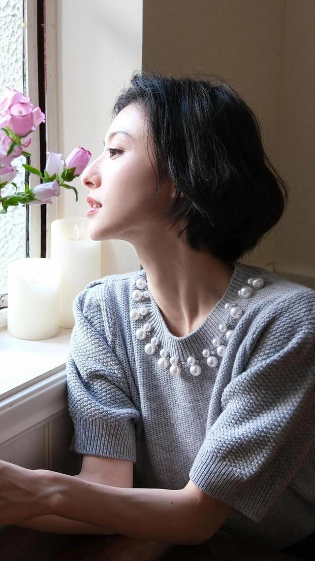 美女系列壁纸第4940期—胡连馨