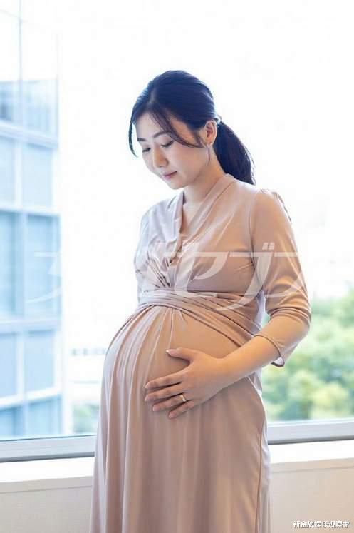 37岁福原爱再怀孕预产期成谜，大着肚子受访猛夸新老公，中国网友送祝福
