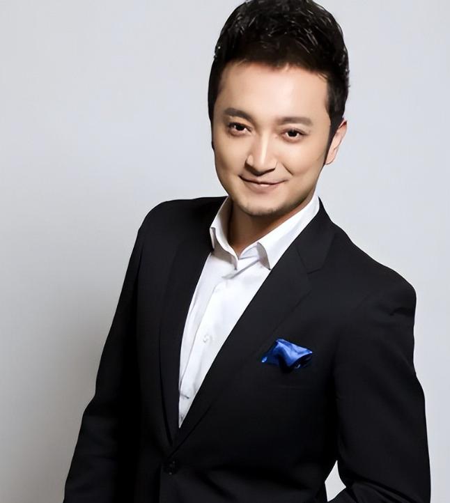 国家发文，42岁尼格买提再破天花板，让撒贝宁和整个主持界沉默了