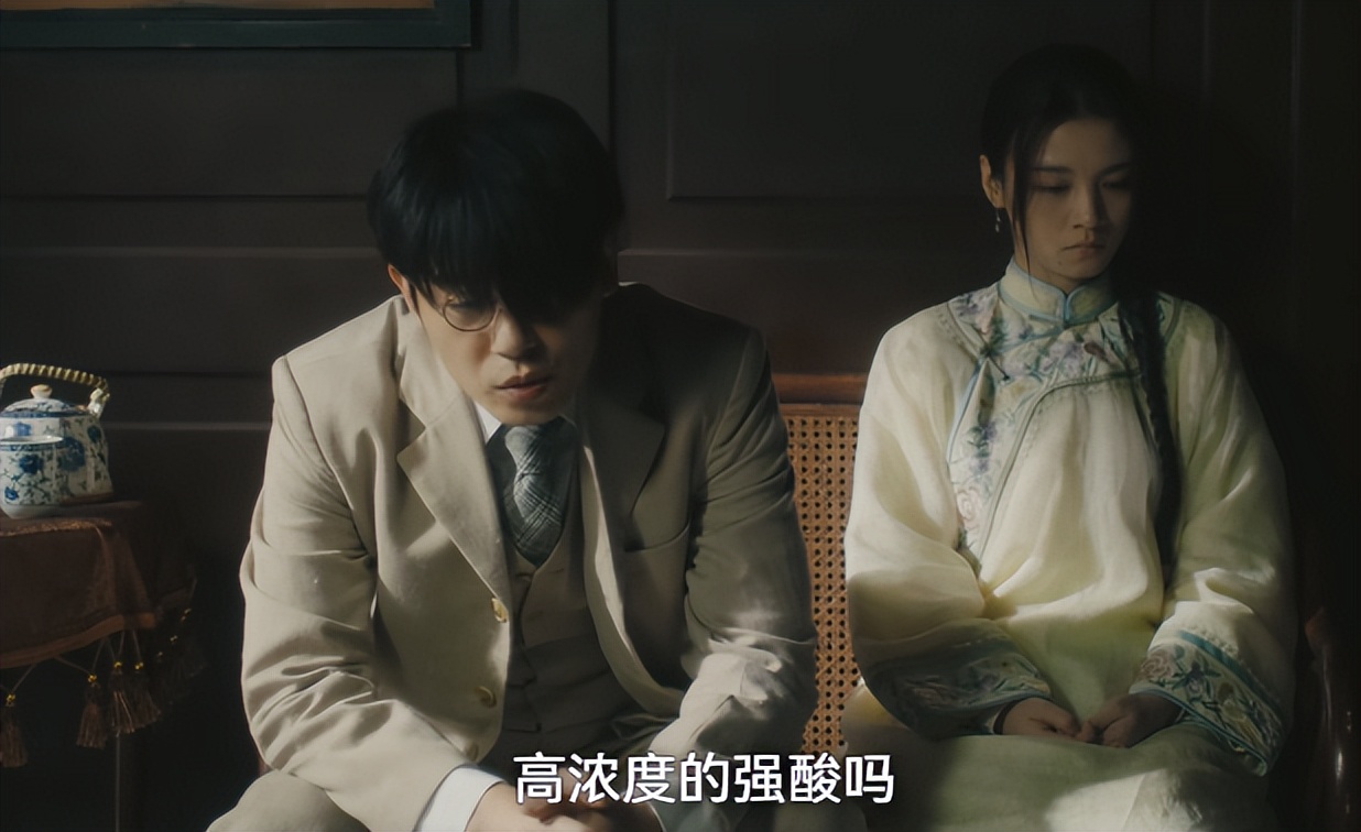 《折腰》,《人生若如初见》同时空降,一个已弃剧,一个会熬通宵追平