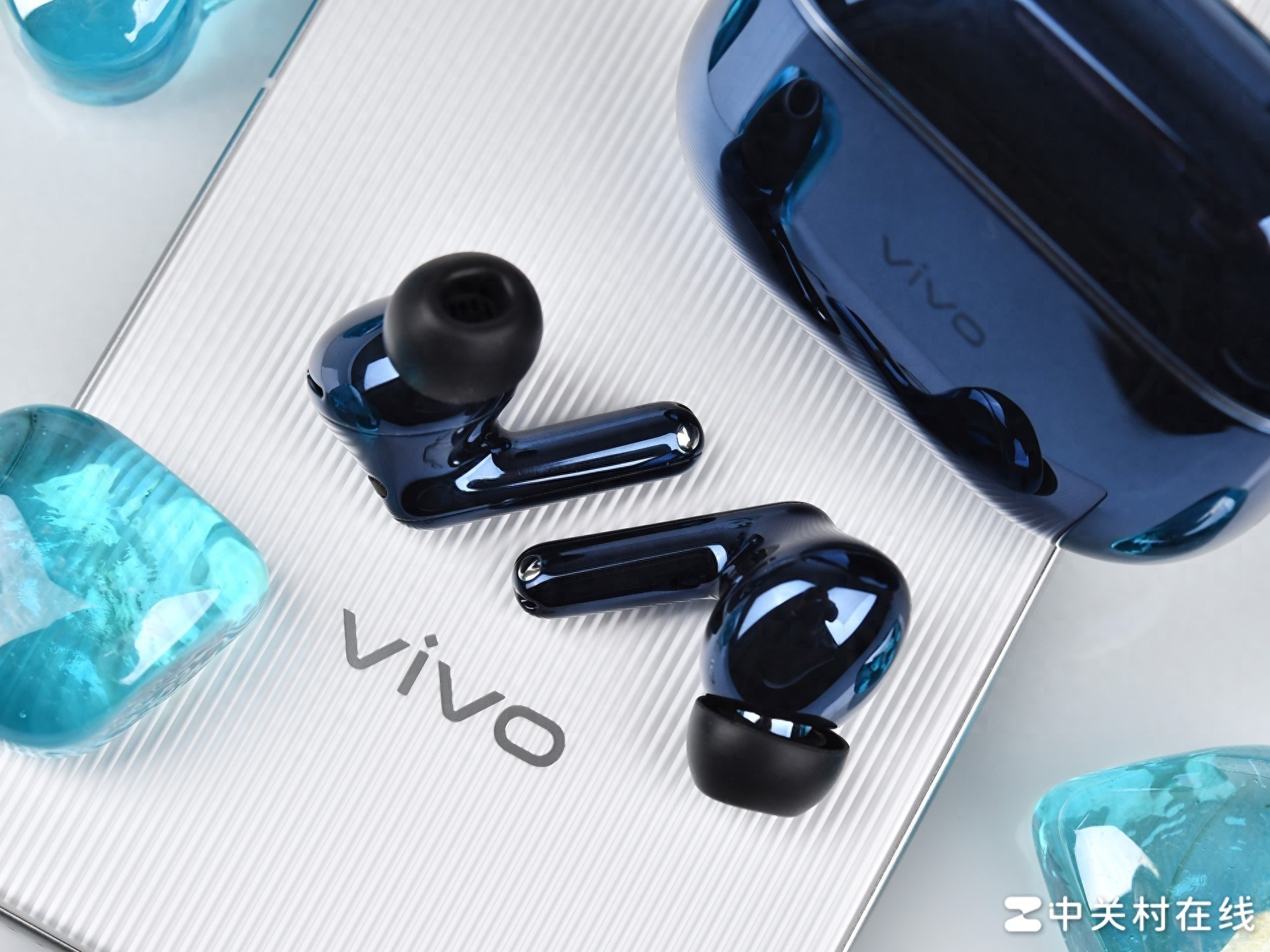vivo TWS 5 Hi-Fi 版上手快評：讓你隨時都能安靜下來聽無損