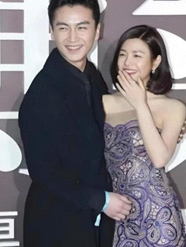 隔空对打？陈晓刚官宣喜讯，陈妍希就被骂惨，双方差距一目了然！