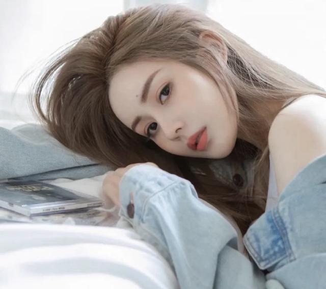 韦雪自曝经济紧张，2000块引发的网络乌龙