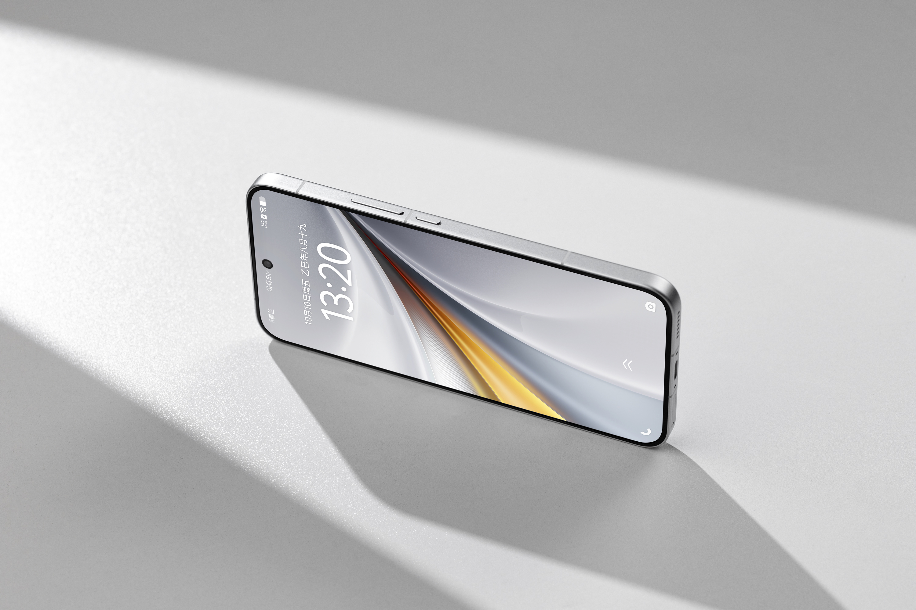 三色菱格紋理演繹性能美學 iQOO 15傳奇版圖賞