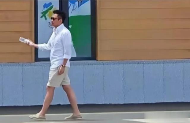 汪小菲和儿子裤子被嘲?这届网友管太宽!