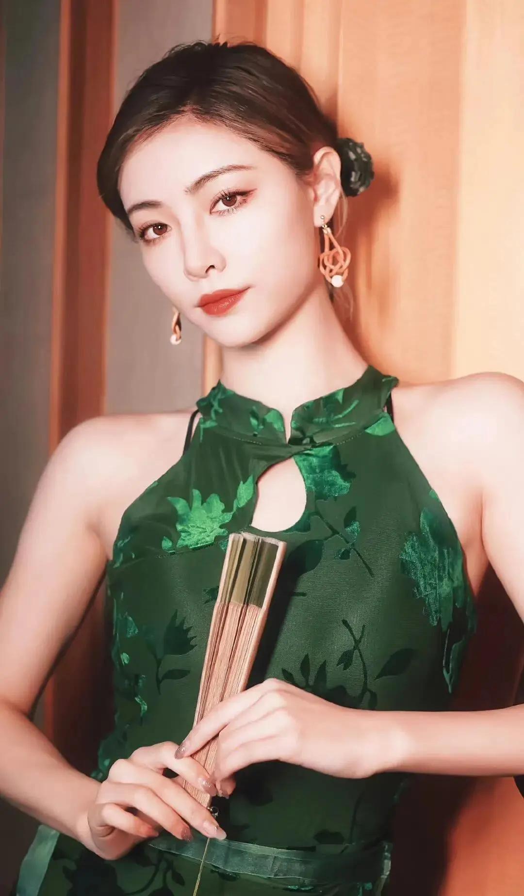 美图欣赏:许佳琪