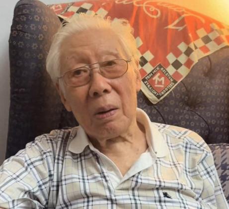 焦晃近况堪忧!穿纸尿裤眼神无光,小30岁妻子贴身照顾,心愿催泪