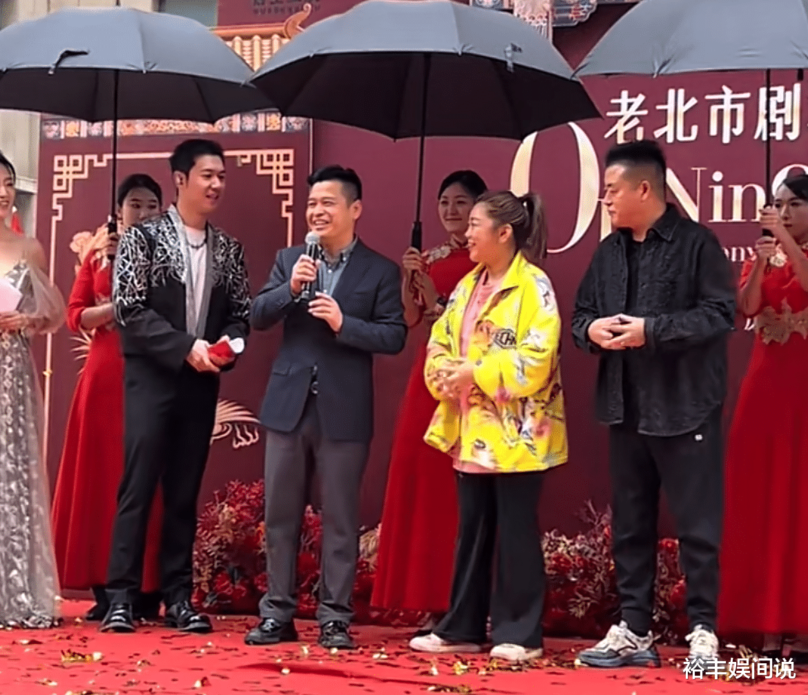 舞帝利哥剧场开业太隆重！米boss送几十万的石象，赵本六魏三现身