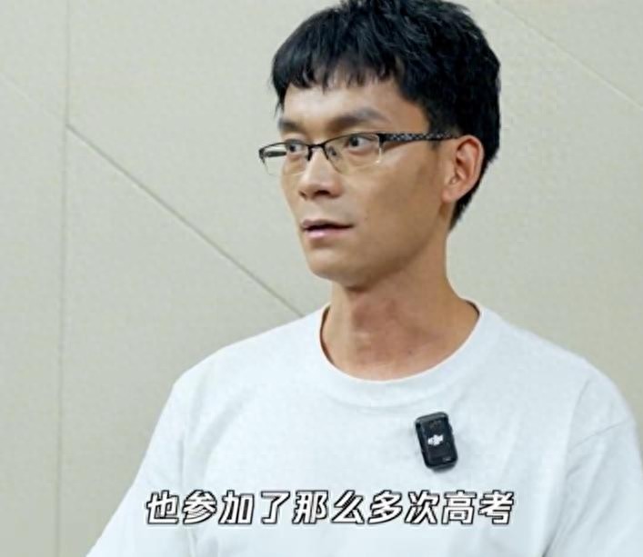 36岁唐尚珺开始直播带货：是向现实低头，还是终于清醒了