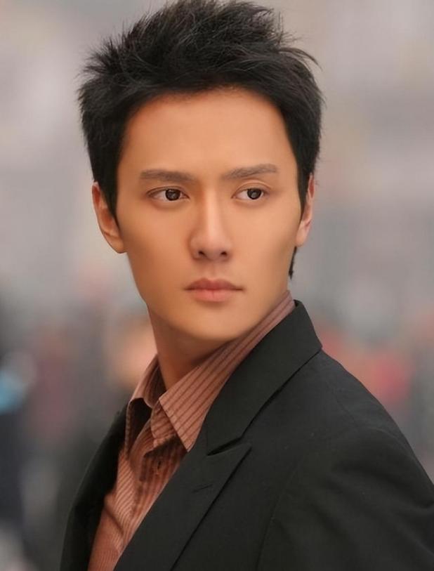 离春节不到一周，高调官宣喜讯的冯绍峰，让赵丽颖和内娱刮目相看