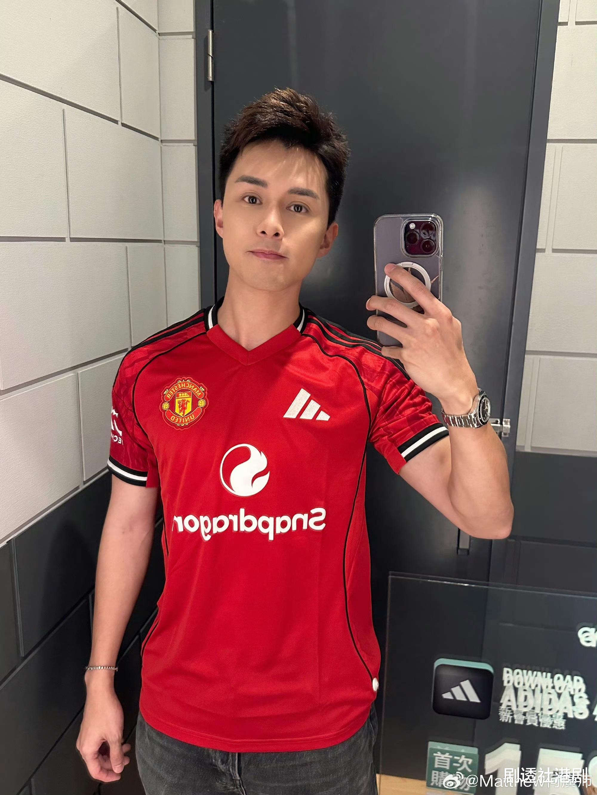 形象大转变！TVB小生晒白发造型，撕乖乖男标签，疑与女友好事近