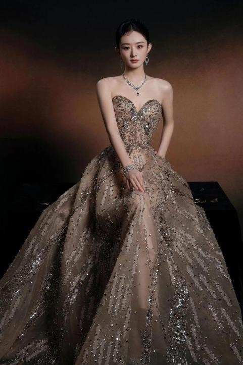 这次,赵丽颖的发难,没给前夫冯绍峰留一点体面,林心如也被牵连