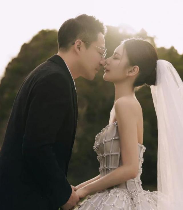 马筱梅的一句没人管，戳穿了张兰的小心思，难怪汪小菲深夜崩溃