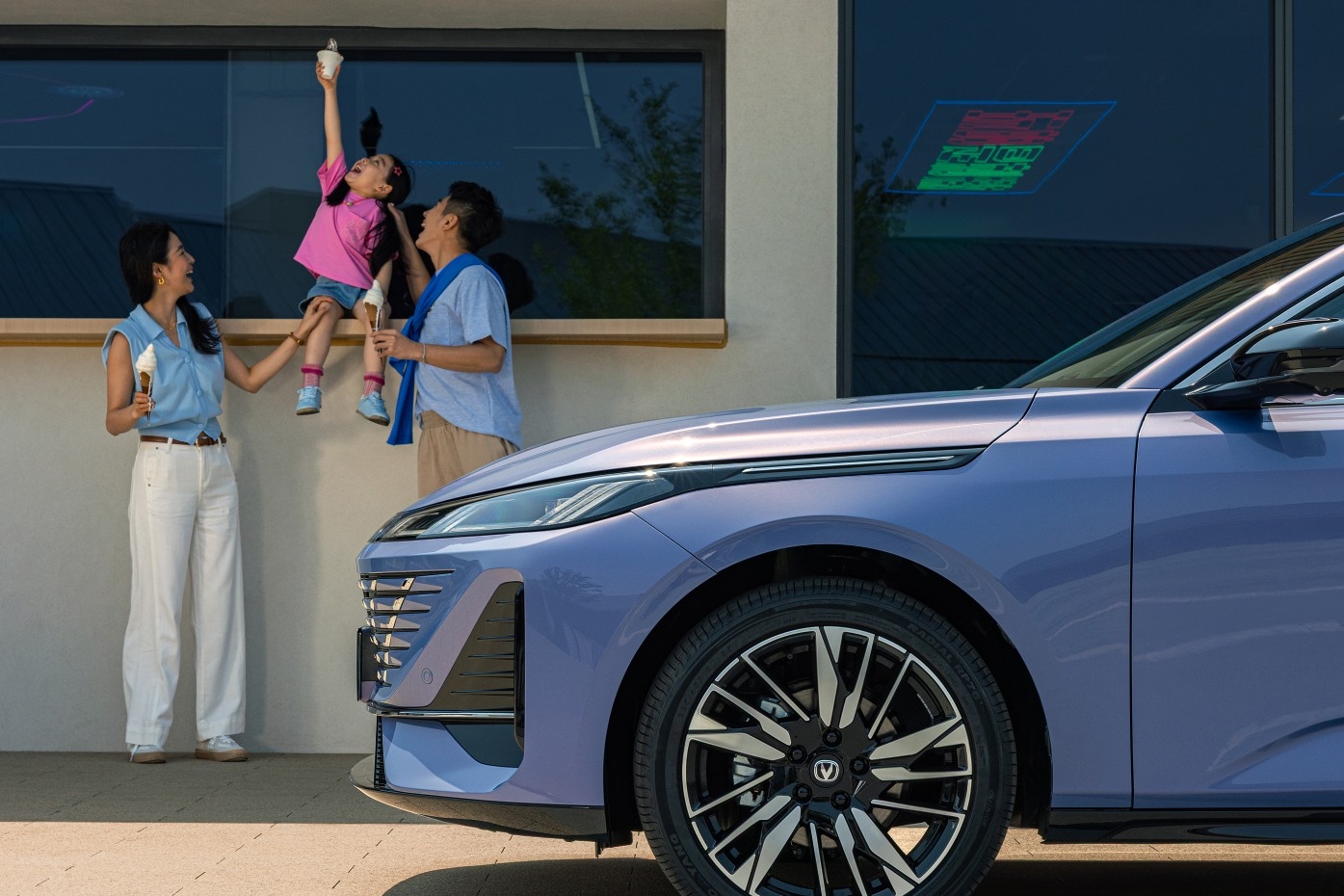 自主双雄大PK!长安逸动VS吉利帝豪,谁才是家轿更优选?