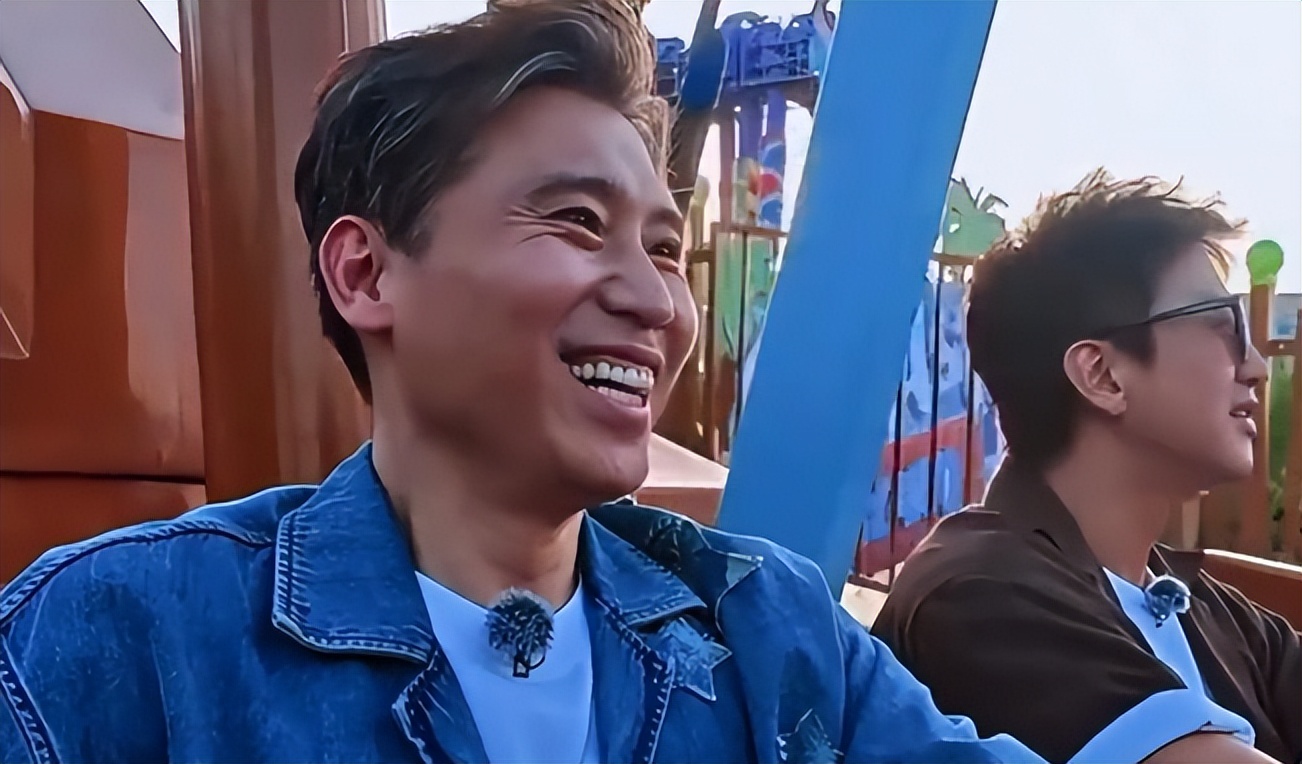 担心的事还是发生了,上综艺爆火不到半年,李乃文口碑一夜塌房