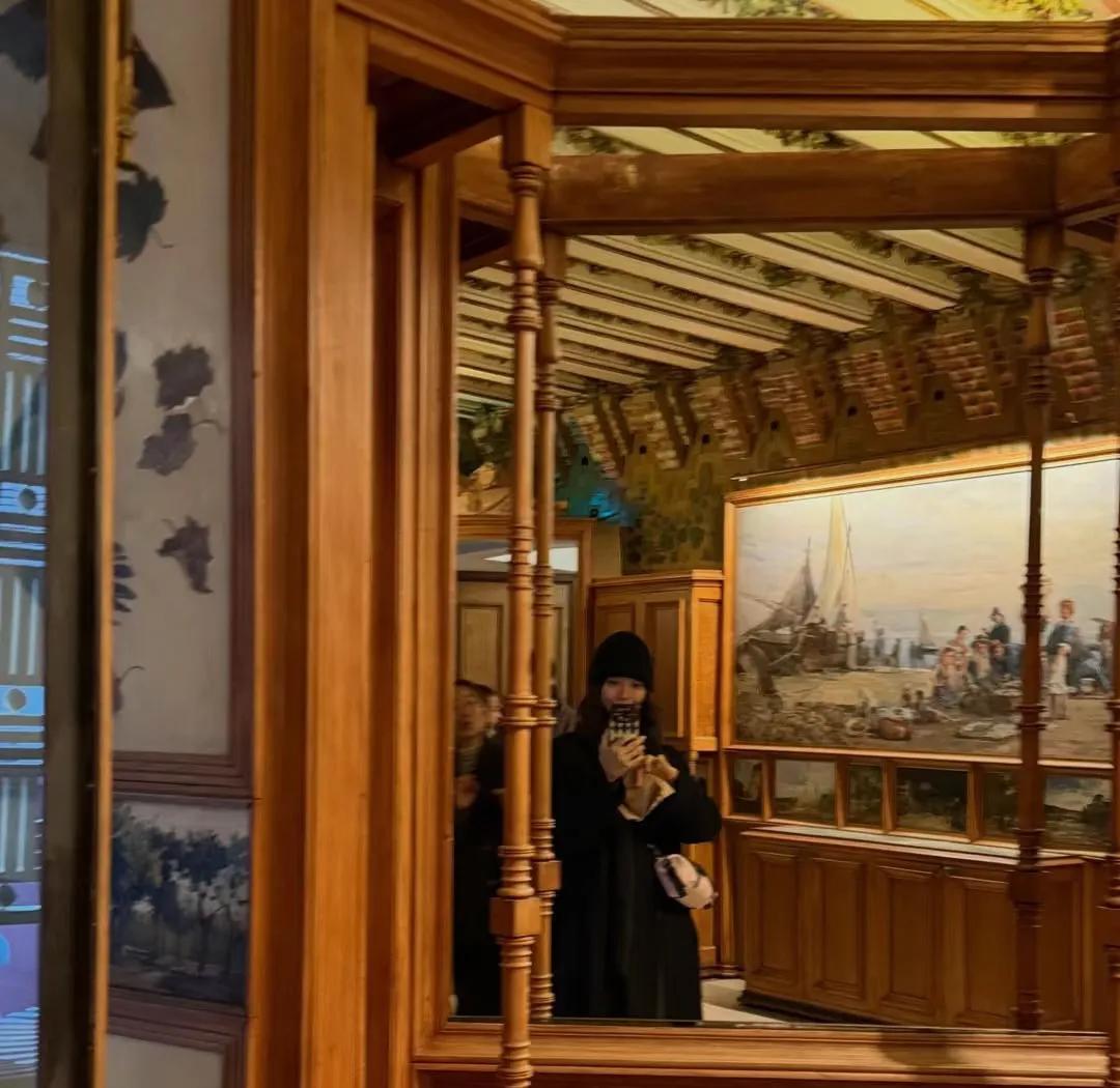 申敏儿蜜月照公开，全是金宇彬视角，看得出金宇彬拍照技术很一般