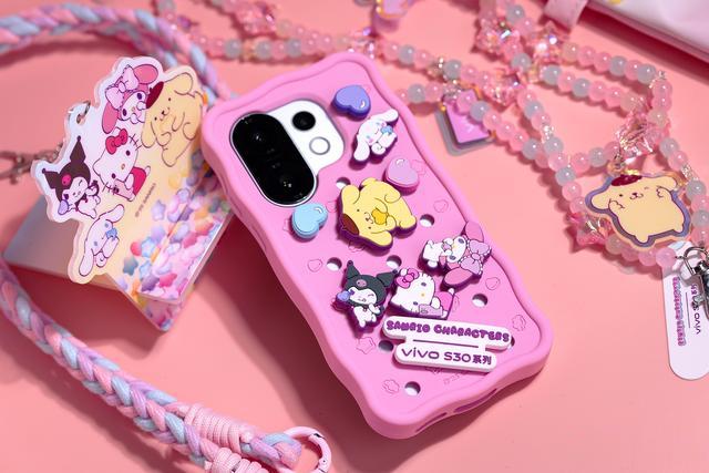 可爱出击,萌化你的心 vivo S30系列三丽鸥家族礼盒图赏