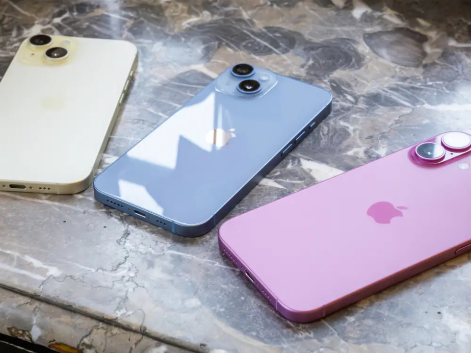 iPhone14跌至“冰点价”,从5999元降到2634元,等等党又赢了