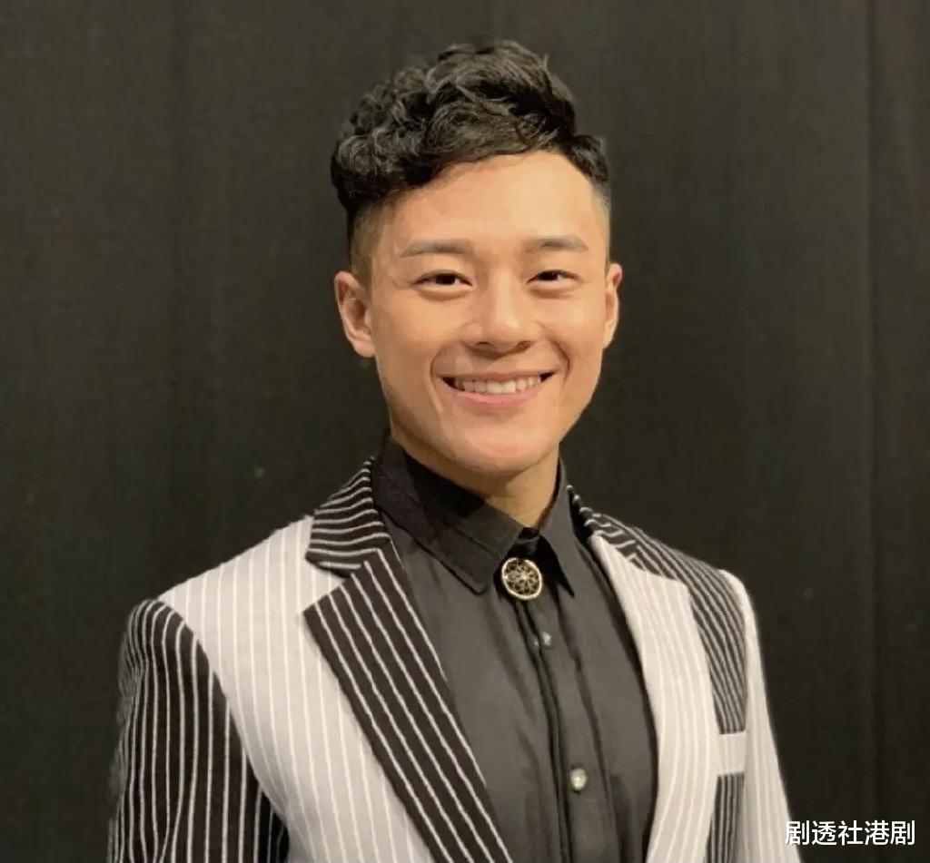 恭喜！TVB男星结婚两年官宣妻子怀三胎，自曝暂时没考虑过结扎