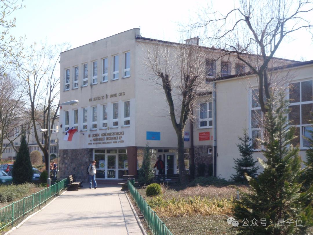 奥特曼:点名表扬两个波兰人,OpenAI还没有过他们解决不了的问题