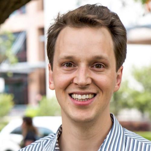 小扎“億元俱樂部”剛組就被拆，千人AI團隊面臨裁員，高管也得走