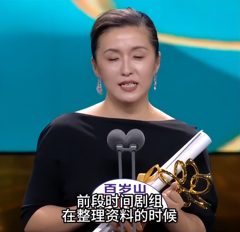 知名网红曝光丑闻,女星深夜敲导演门被逮正着,长越清纯路子越野