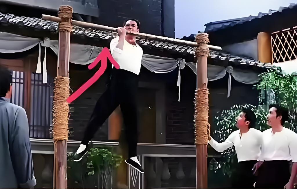 网传李连杰移植了已故少林武僧秋风的心脏!李连杰被逼脱衣自证