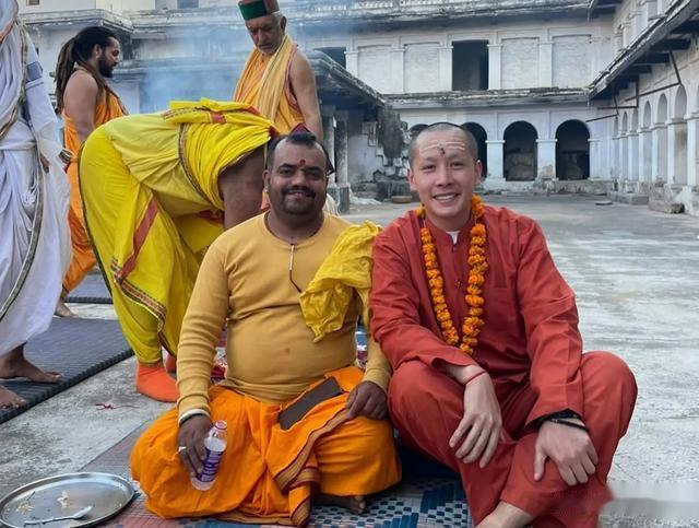 李日朗宣布永久退出香港娱乐圈 转行当网红 只会做翻唱经典歌曲