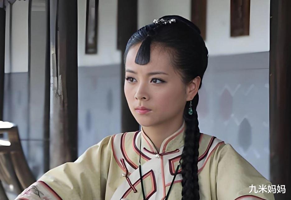 看了《再见爱人5》邓莎的表现，我大胆预测，这季她代替麦琳位置