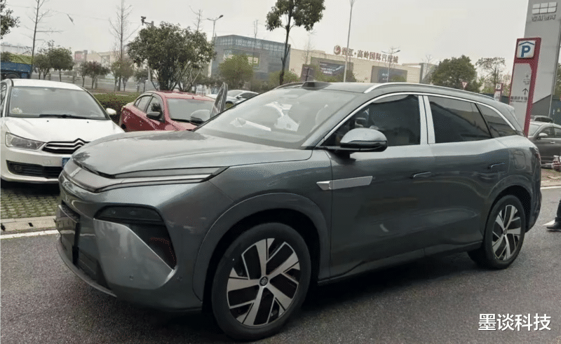 BYD 唐 L：全新旗舰SUV正式到店！预计30w起！
