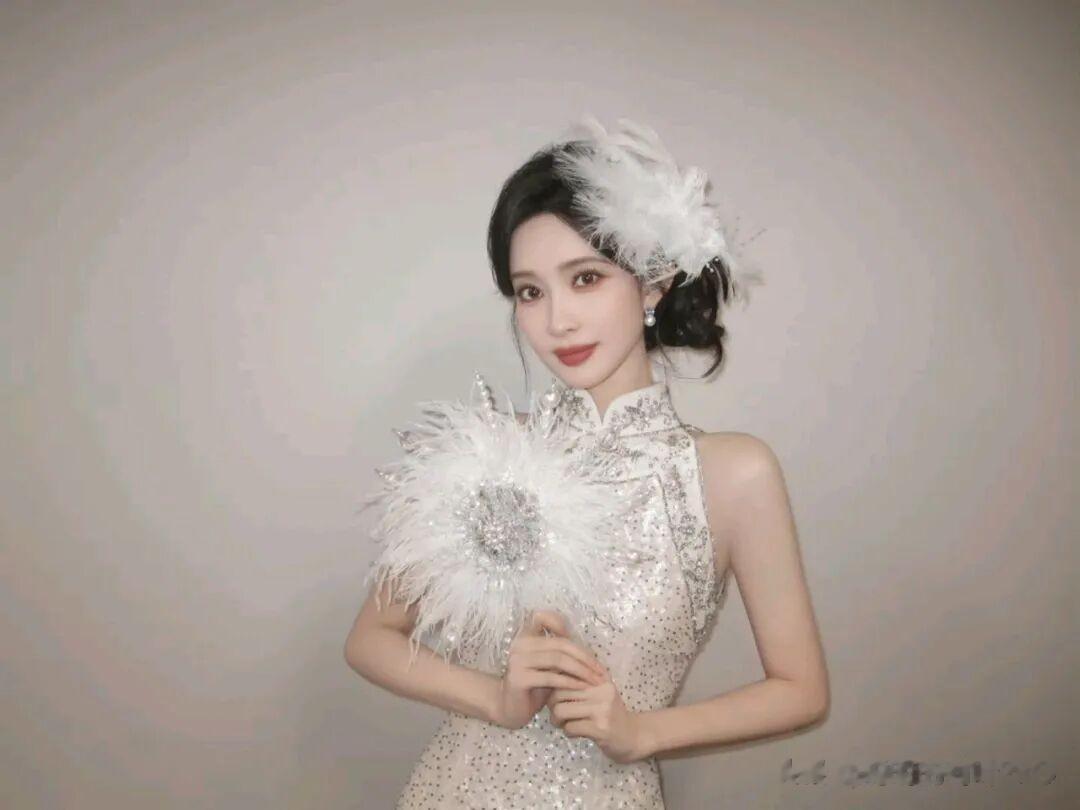 魅力女神孟子义