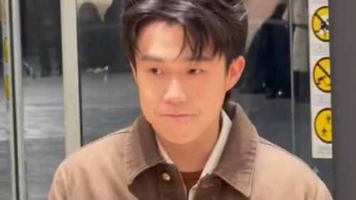 北京这一夜：王楚钦引全场尖叫，被金晨的嘴吓到，巩俐生图赢麻了