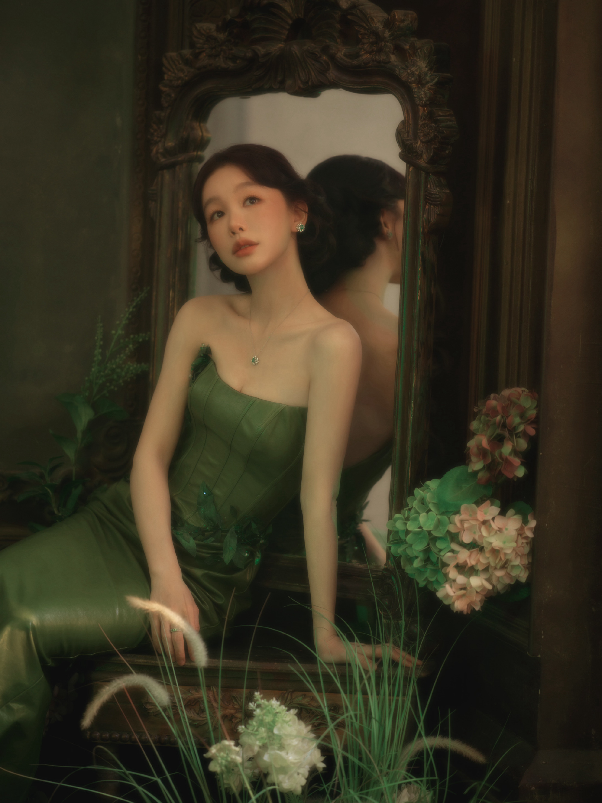 徐梦洁活动造型vs舞台排练照，认真搞事业的样子也太有魅力了吧！