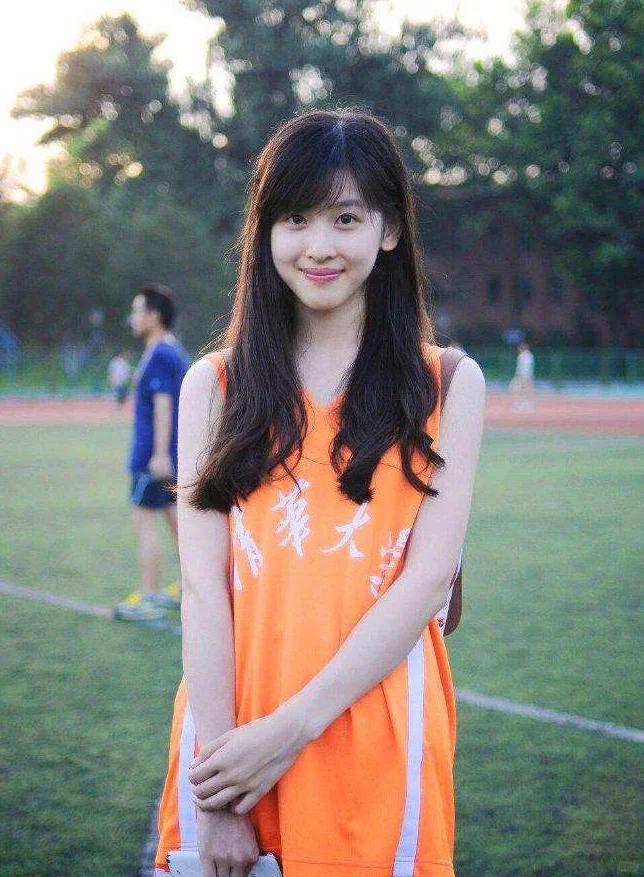 “婚变风波”仅10天，章泽天又官宣喜讯，让娱乐圈都要刮目相看了