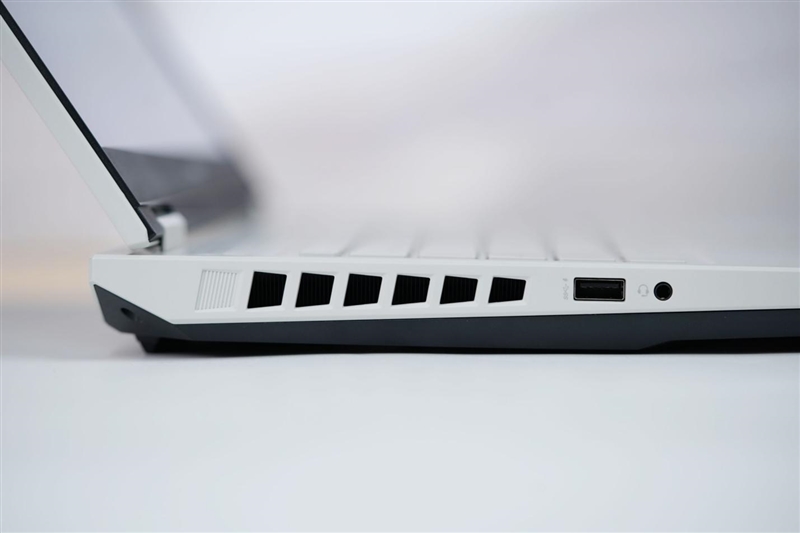 七彩虹MEOW橘寶R16 Pro筆記本評測：性能均衡無短板 210W狂暴釋放