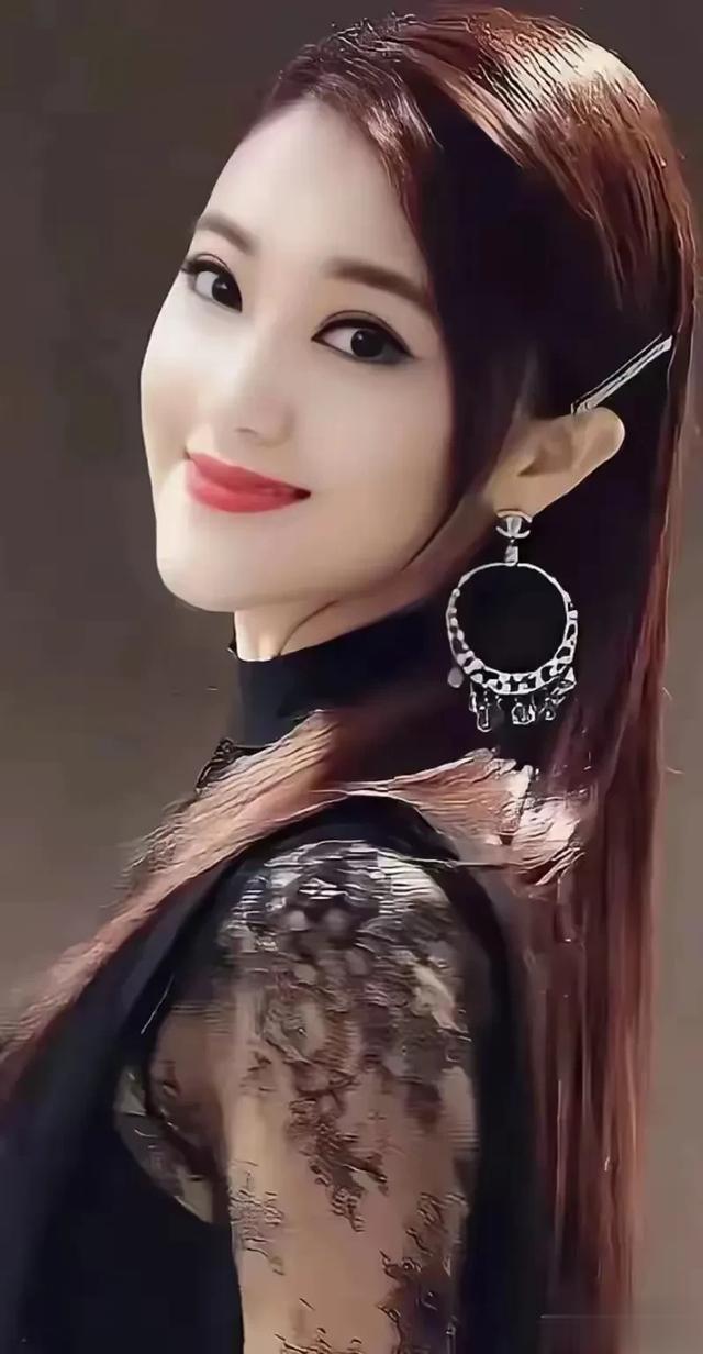 玖月奇迹王小玮惊艳众人?这穿搭绝了!