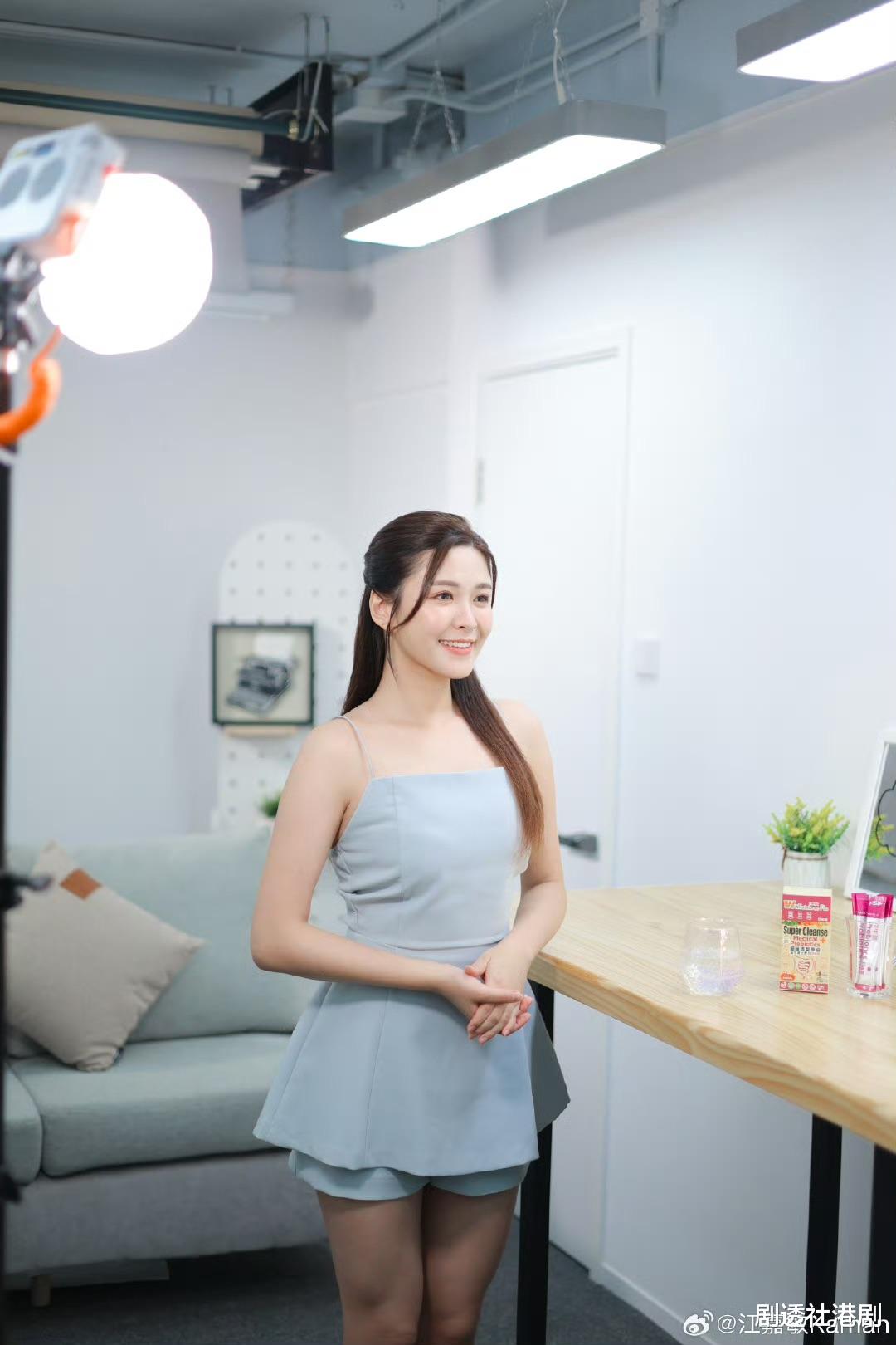 TVB清纯小花近况曝光!自曝离巢前三次谈续约,经历两次丑闻学乖