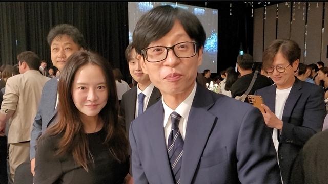 韩娱圈“世纪婚礼”,现场1200位宾客,刘在石宋智孝都是座上客