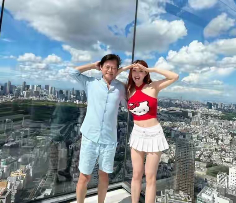 63岁移情别恋，65岁再婚娶小20岁学生，莫华伦的人生有多“精彩”