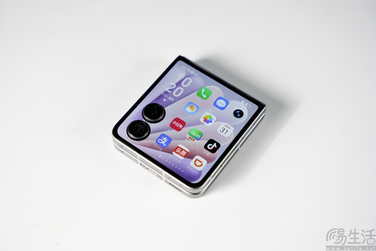 到了2025年，“小折疊”比過去好用了嗎