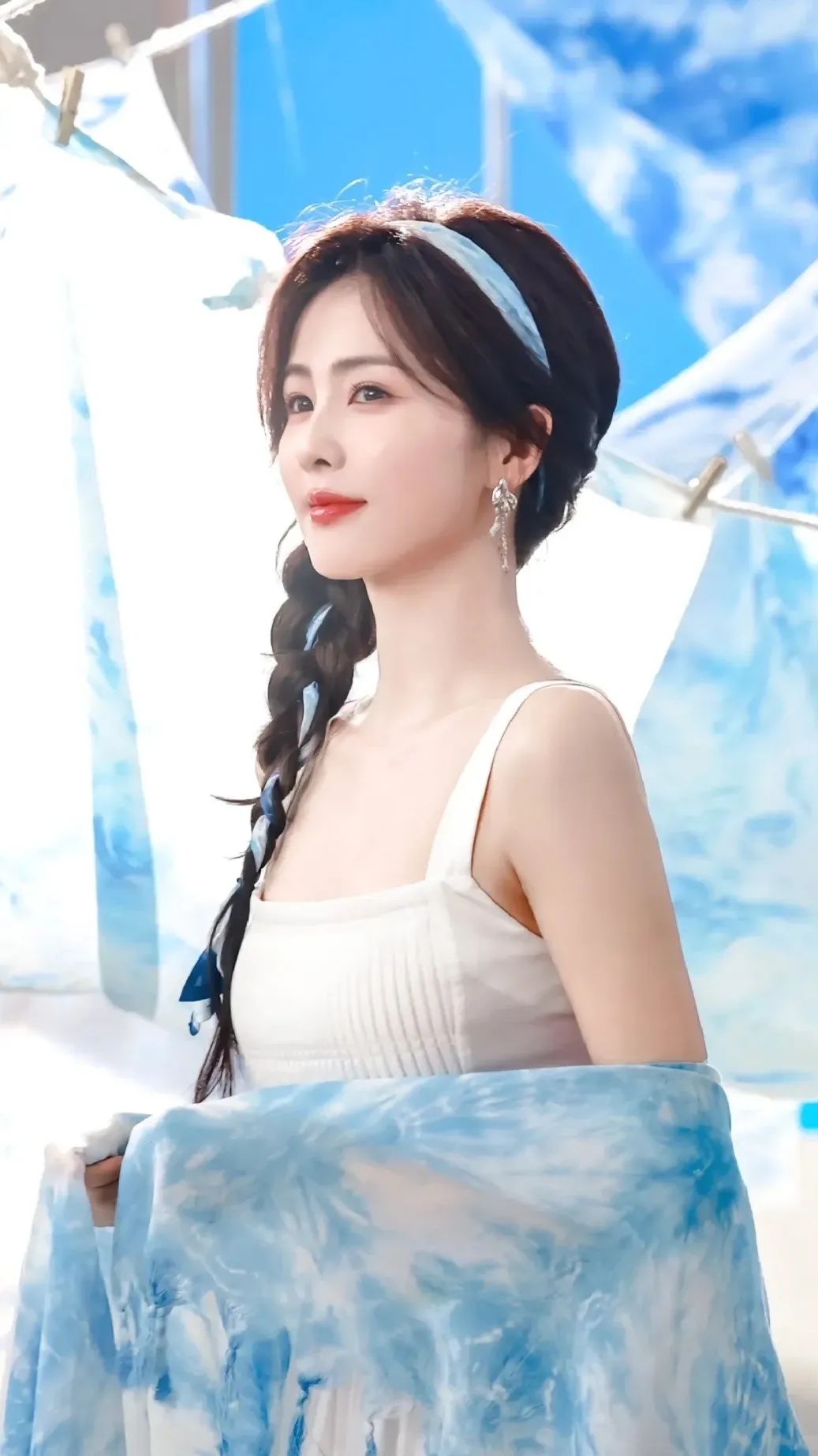 出道即巅峰，连续多年演大女主，偶像剧到正剧，多少小花羡慕哭了