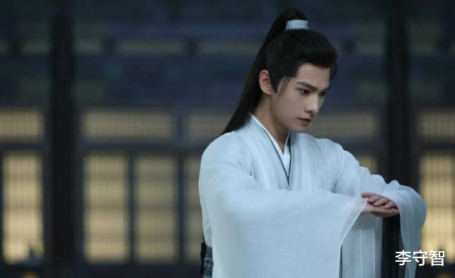 2025大男主剧成绩单：成毅罗云熙杨洋龚俊都扑街，肖战王鹤棣突围