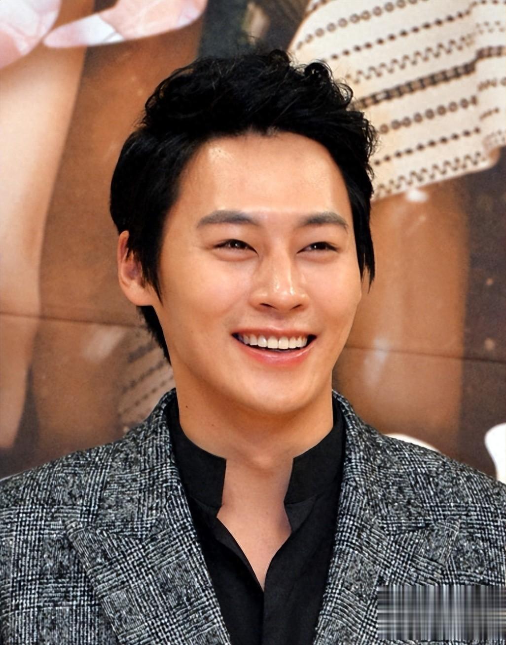 突发！40岁男星郑恩宇去世，一天前还悼念张国荣，曾称过得不幸福