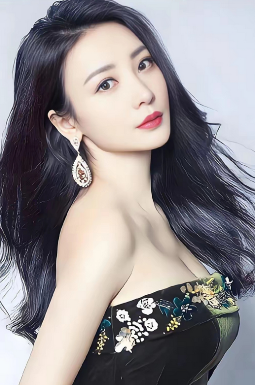 这也太馋人了！柳岩的身材真的绝，比例上佳颜值高，你喜欢她吗？