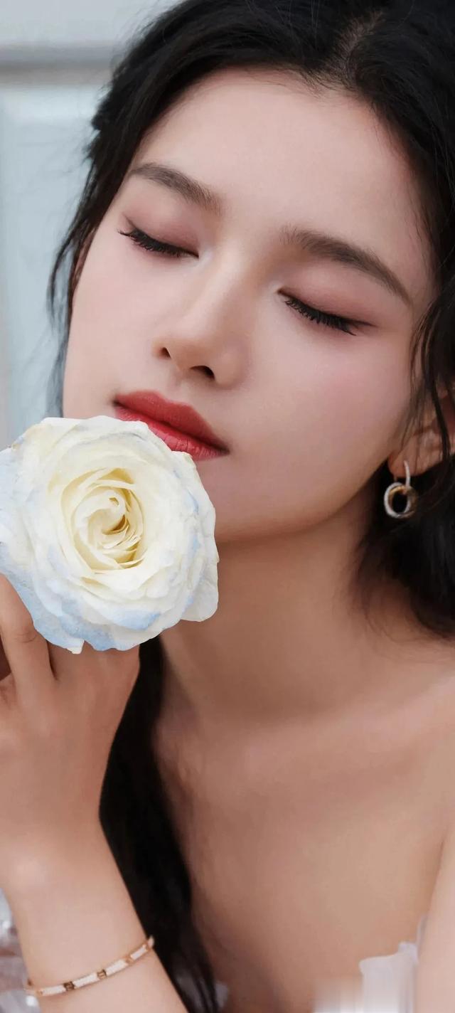 黄圣依高清时尚美图