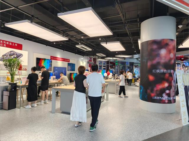 走訪了全國三座數碼城，我發現這屆年輕人很難再被「忽悠」了