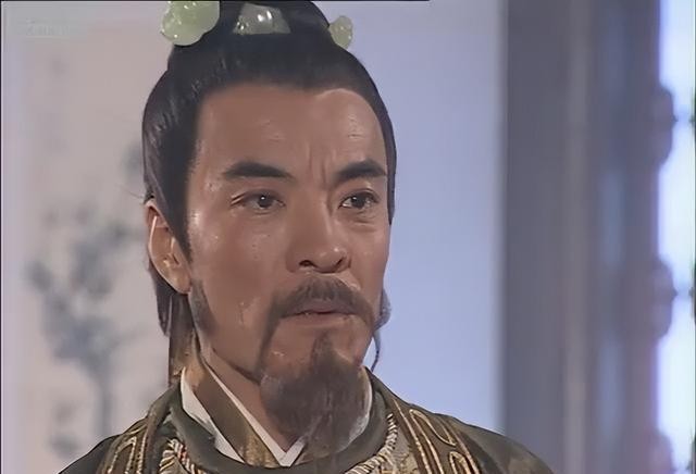 他用一封信和小22岁女友分手，娶八一厂员工为妻，51岁在美国当爹