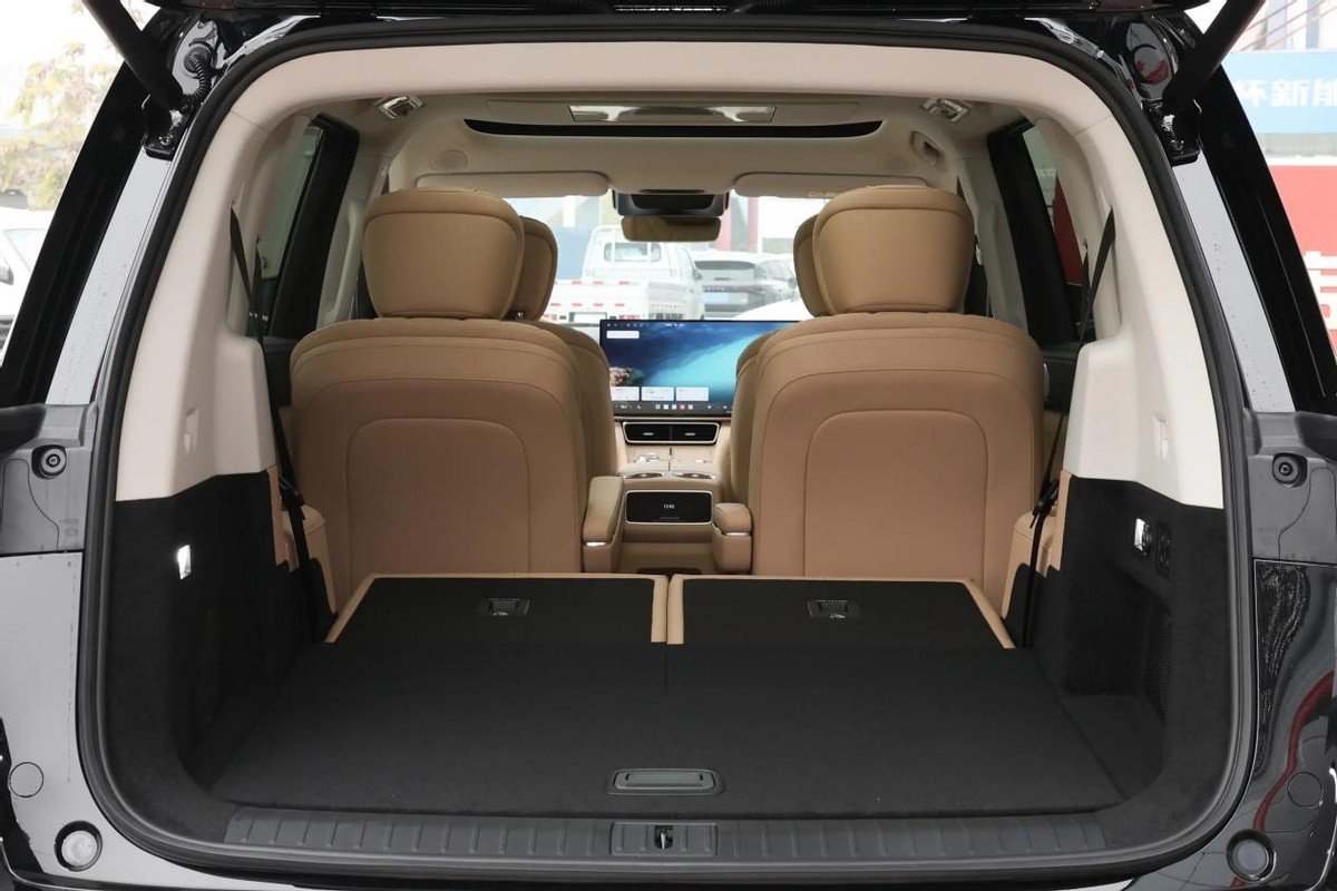 综合续航1400km，支持高阶辅驾功能，奇瑞风云T11到底如何？