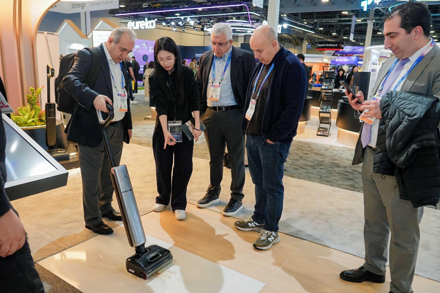 萬根0纏、雙熱洗地！追覓洗地機在CES給行業一波“王炸”